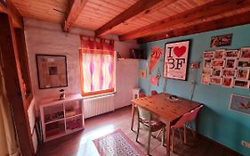 Berthi'S Townhouse In City Center